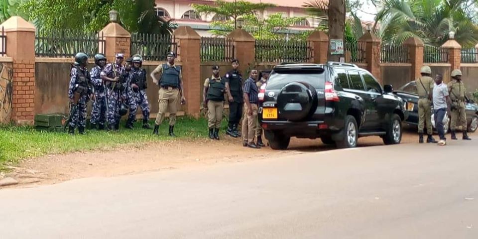 Police fired live bullets, teargas to disperse Bobi Wine, Besigye supporters