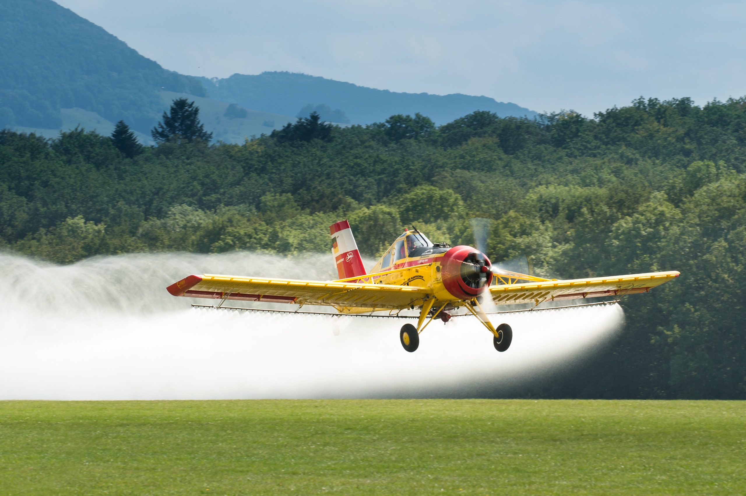 Aeroplane to spray locusts has landed in Uganda