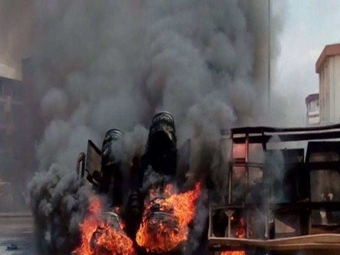 Fire guts Ham shopping Centre