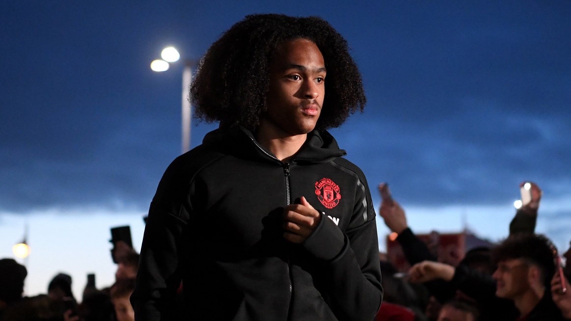 Solskjaer sees ‘bright future’ for Chong after confirming a two-year contract