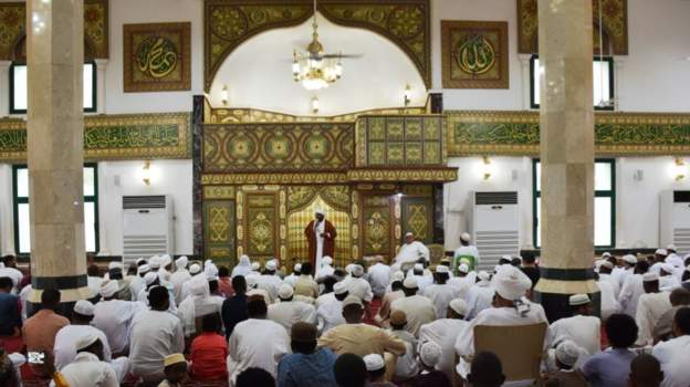 Coronavirus: Khartoum governor sacked in prayer ban row