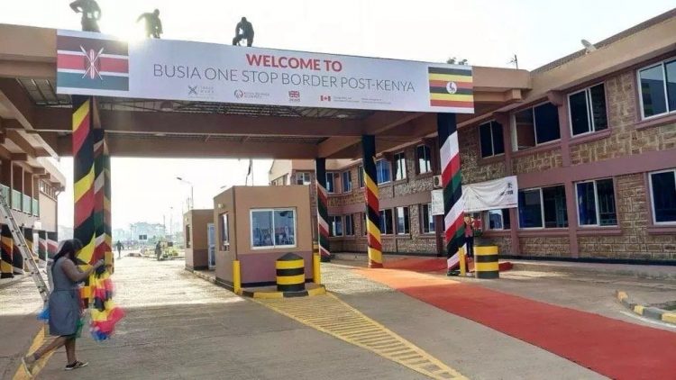 Kenyans ‘hike across borders’ to beat travel ban