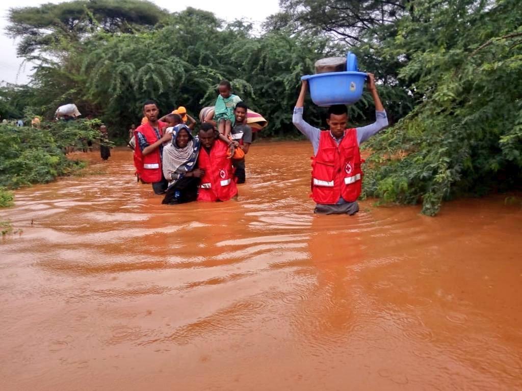 Rescue efforts in western Kenya after flash floods