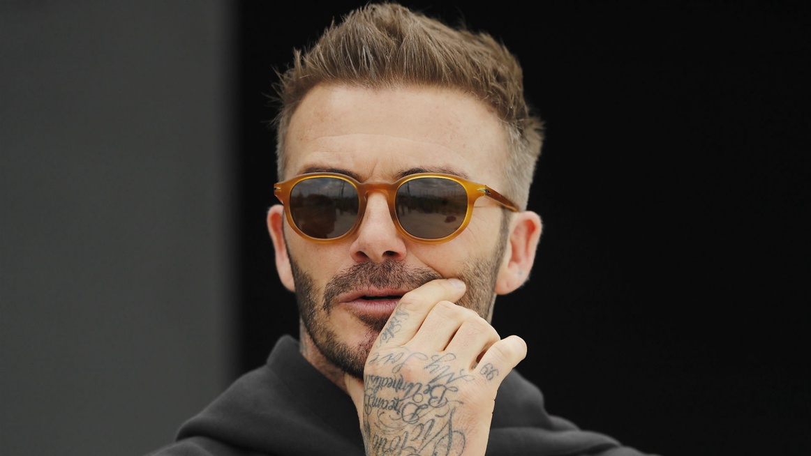 David Beckham offers a five-a-side game to raise funds