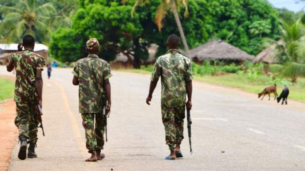 Mozambique militants ‘spotted wearing army uniforms’