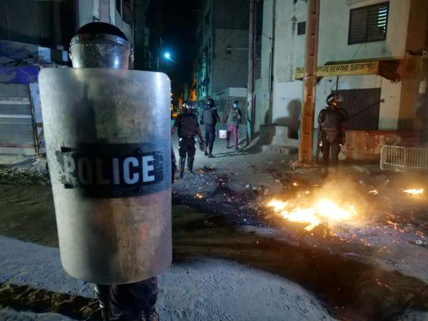 Senegal eases coronavirus curfew after protests