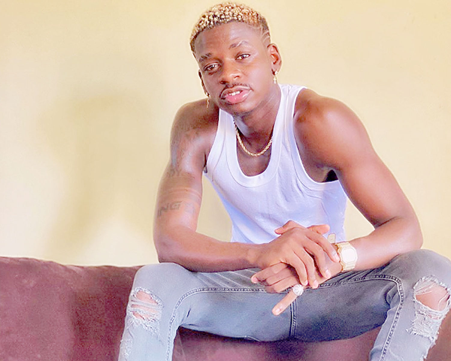 Derrick undermines Grenade’s old ‘management’