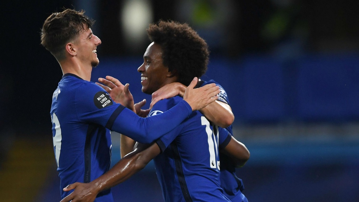 Chelsea 3-0 Watford: Willian strikes again as Blues return to fourth