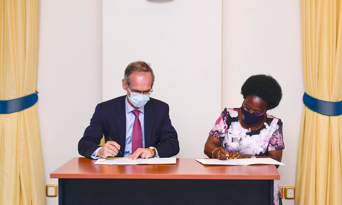 UGANDA GOVT & TOTAL SIGN KEY OIL PIPELINE AGREEMENT