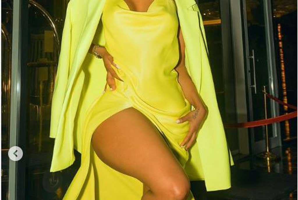 Kenyan socialite Huddah stuns fans with her enlarged hips